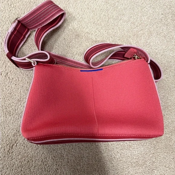 Rothys Crossbody Bag - Picture 1 of 1